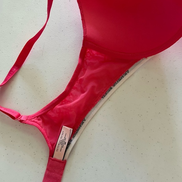 Victoria Secret 38C Push-Up Bra Hot Pink Sport - Picture 5 of 5